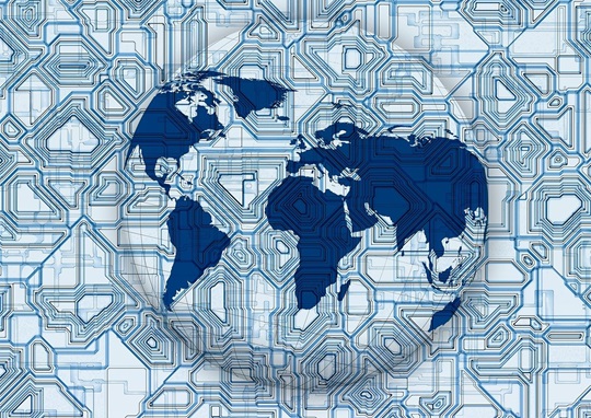 TE Connectivity, cuore svizzero, ma quotata a New York, si occupa di connettività, sensori…